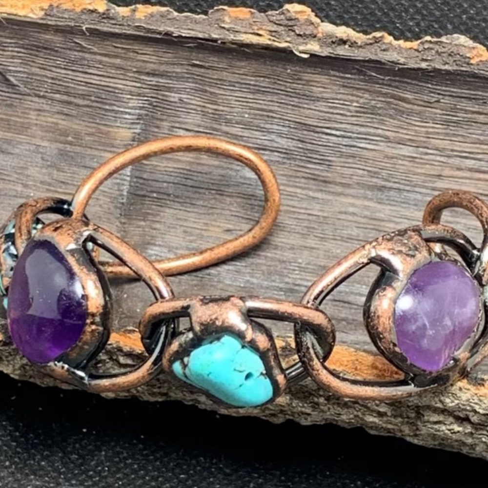 Turquoise and Amethyst bronze Bracelet - Picture 11 of 12